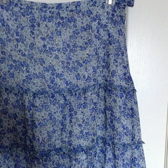 Laura Women's Maxi Flowy Maxi Skirt Blue Floral Ruffles Lined Size 8 Western - Picture 2 of 8